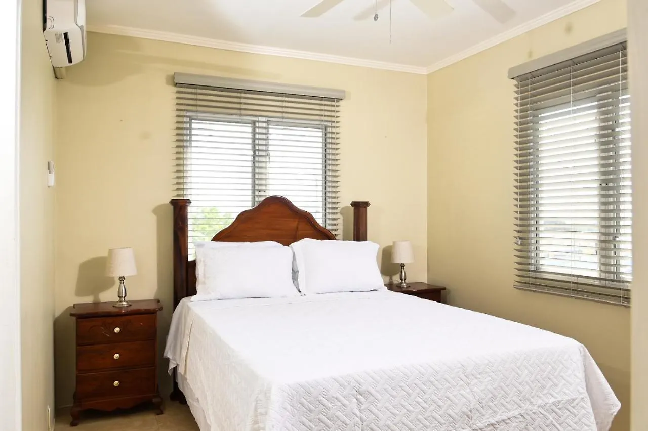 Finest Accommodation Kensington New Kgn 8 Kensington Cres. Kgn 5 Kingston